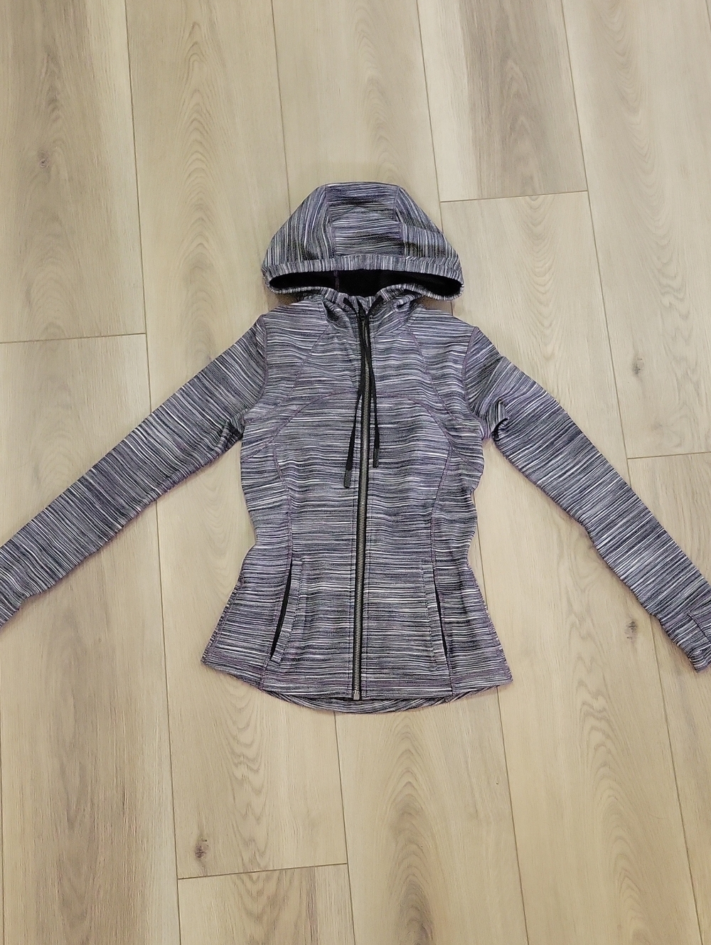 lululemon athletica Women's Striated Hooded Zip Jacket in Gray and Black